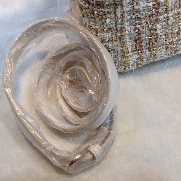 LC Lauren Conrad Vegan Leather purse - Picture 5 of 7